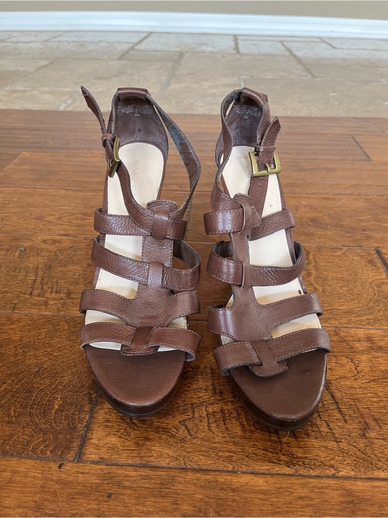 Nine West Shoes - Nine West SZ 9 Brown Leather Strappy Heels